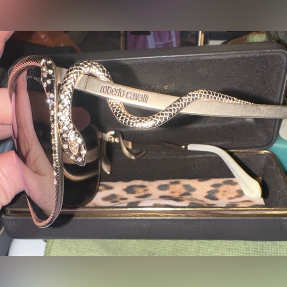 Roberto Cavalli Sunglasses - Picture 5 of 10